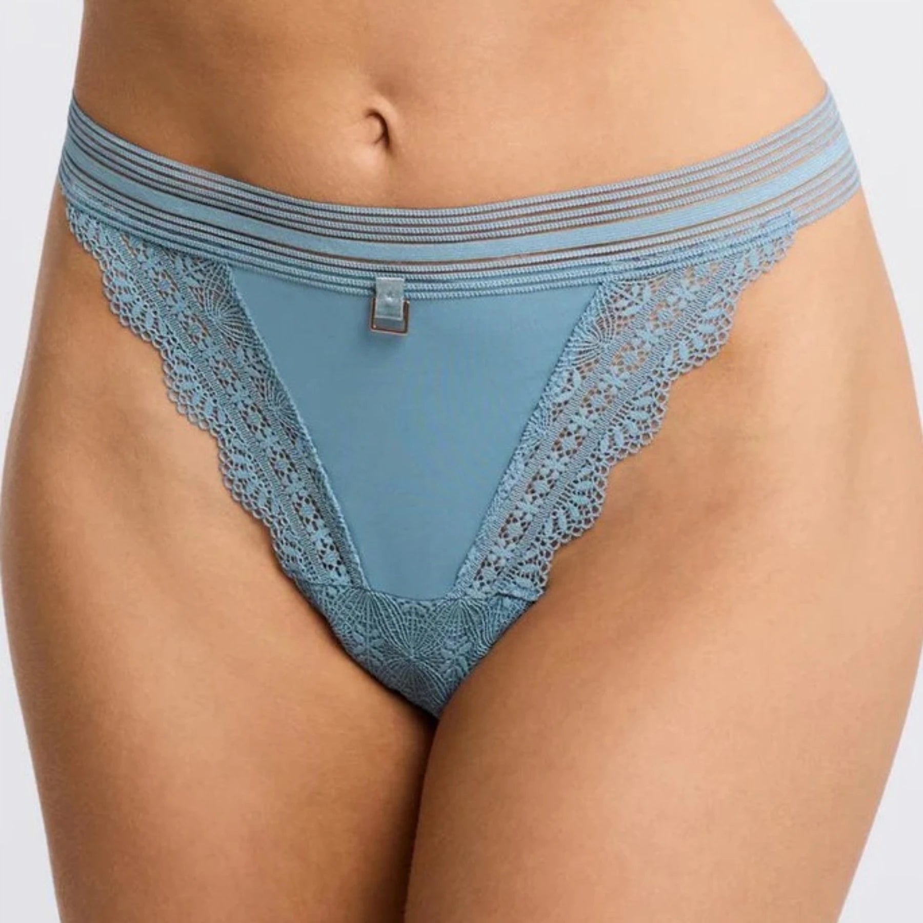 Montelle Salt Spring Cheekini 9548 - Sea Salt
